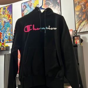 CHAMPION HOODIE SIZE SMALL